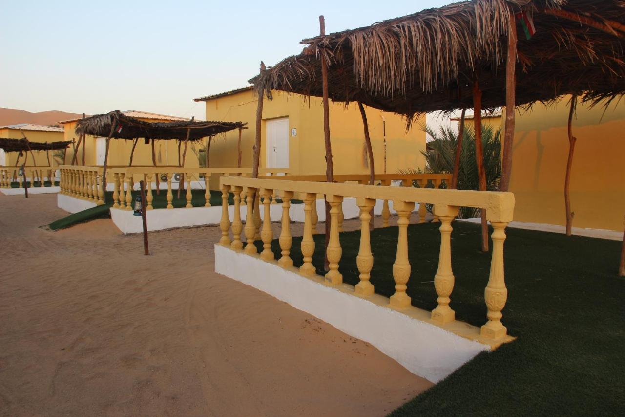 Golden Palm Oasis Hotel Fulayj al Masha'ikh Exterior photo